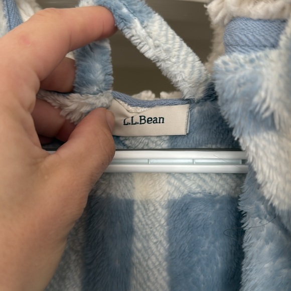 LL Bean Robe - Picture 2 of 5